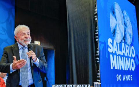 lula-reconhece-salario-minimo-