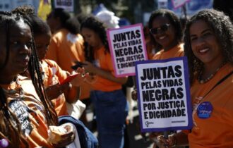 negros-tem-risco-49-maior-de-m