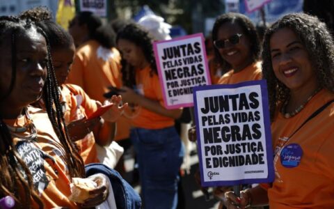 negros-tem-risco-49-maior-de-m