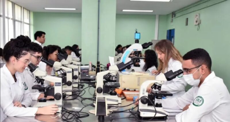 uea-curso-de-medicina-recebe-n