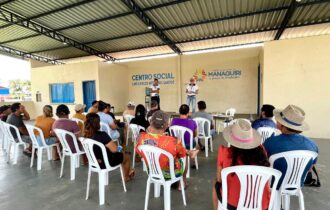 Manaquiri recebe cursos sobre horta caseira e cultivo da melancia