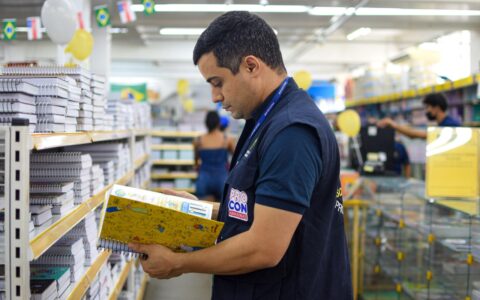 Procon-AM orienta pais sobre materiais escolares proibidos