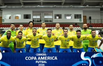 brasil-enfrenta-peru-para-avan