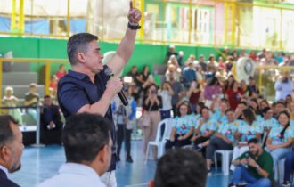 david-almeida-amplia-ensino-em