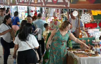 feira-natalina-de-economia-cri