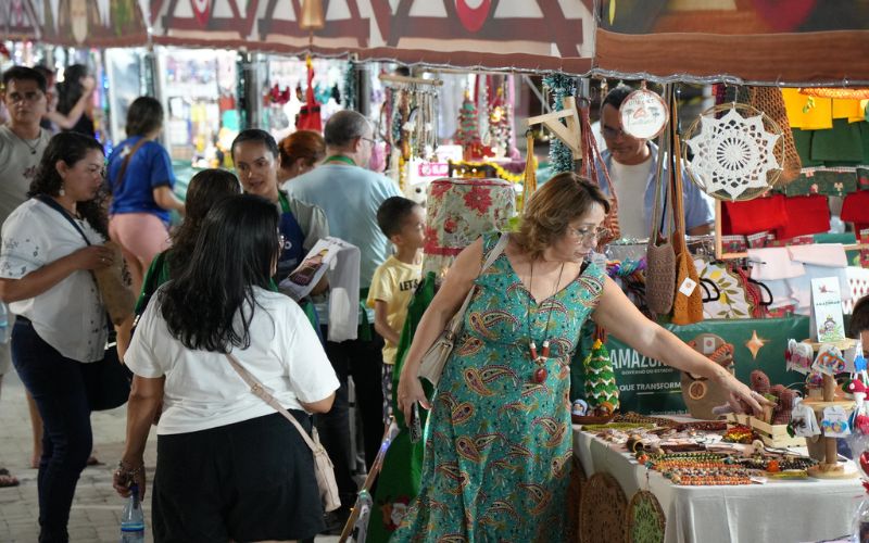 feira-natalina-de-economia-cri