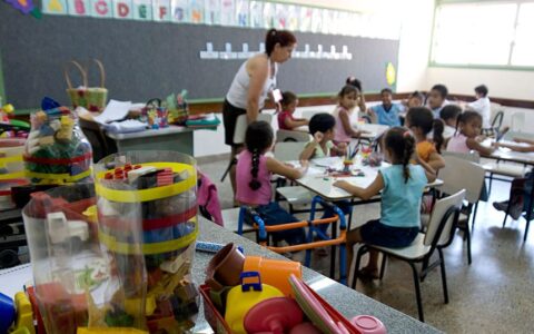lei-inclui-professor-da-educac