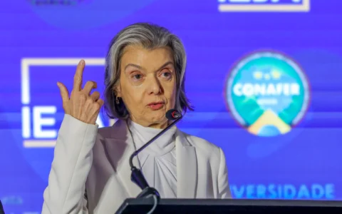 stf-e-representado-por-carmen-