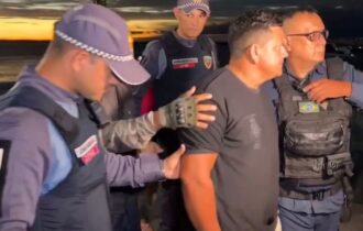Piloto de lancha que naufragou no AM e deixou mortos e desaparecidos é solto após pagar fiança