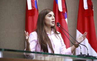 deputada-do-pl-propoe-titulo-d