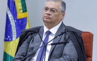 dino-manda-suspender-pagamento
