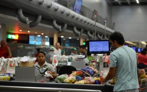 governo-adia-por-90-dias-novas