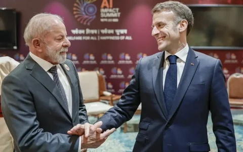 lula-e-macron-tratam-de-defesa