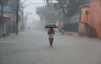 manaus-entra-em-alerta-para-ri