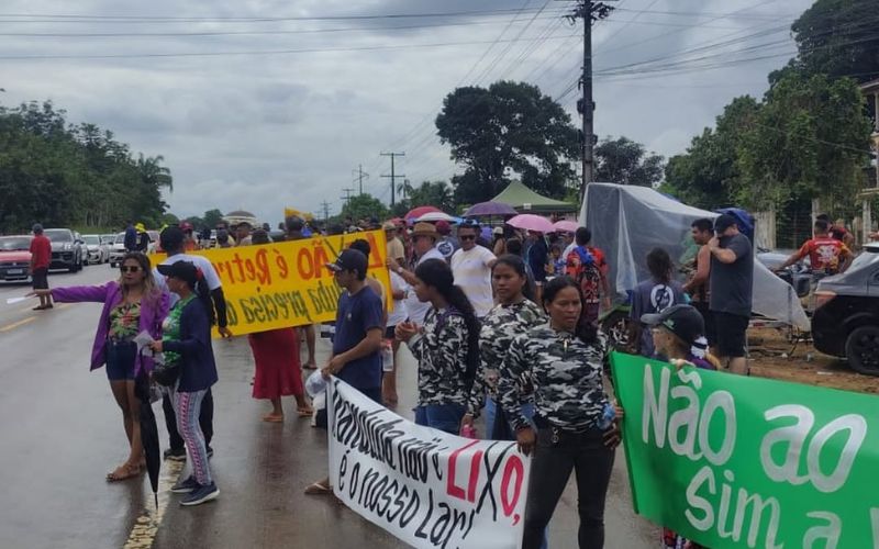 moradores-protestam-contra-imp