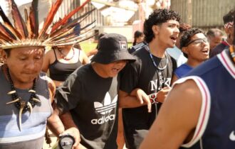 santarem-indigenas-protestam-c