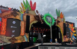 tudo-pronto-no-sambodromo-carn