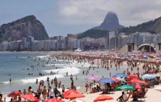 Resgates no mar do RJ passam de mil; veja orientações de segurança