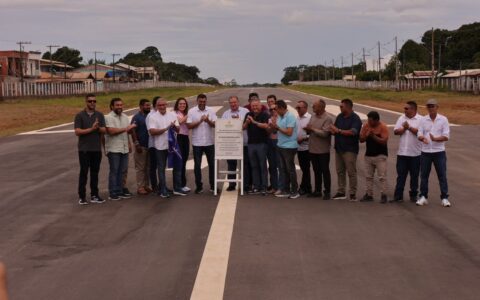Wilson Lima inaugura pista de pouso reformada em Pauini
