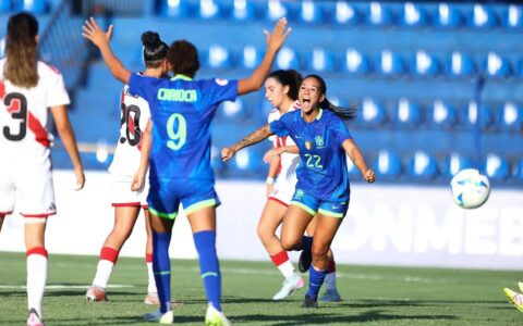 brasil-goleia-peru-por-6-a-0-e