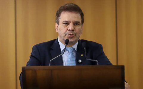 ministro-pede-debate-sobre-rec