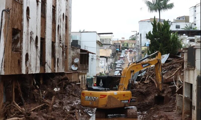 numero-de-mortes-sobe-para-66-