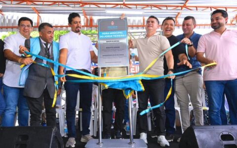 David Almeida entrega mais uma feira reformada e amplia programa de revitalização