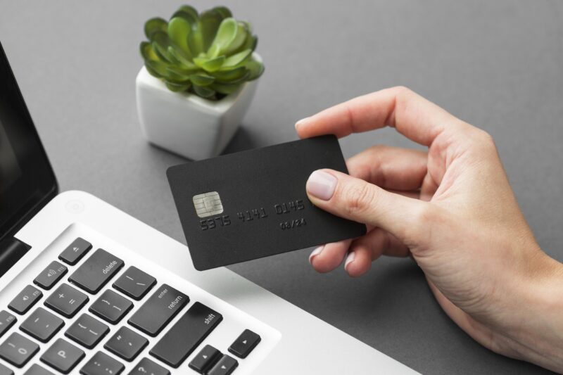 cartao-de-credito-pesa-mais-no