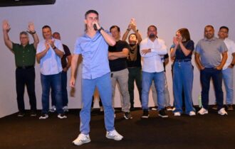 david-almeida-reune-mais-de-25