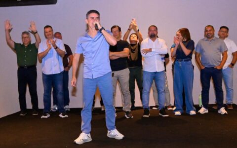 david-almeida-reune-mais-de-25