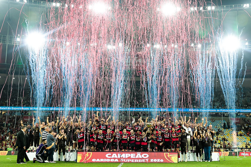 flamengo-vence-fluminense-nos-