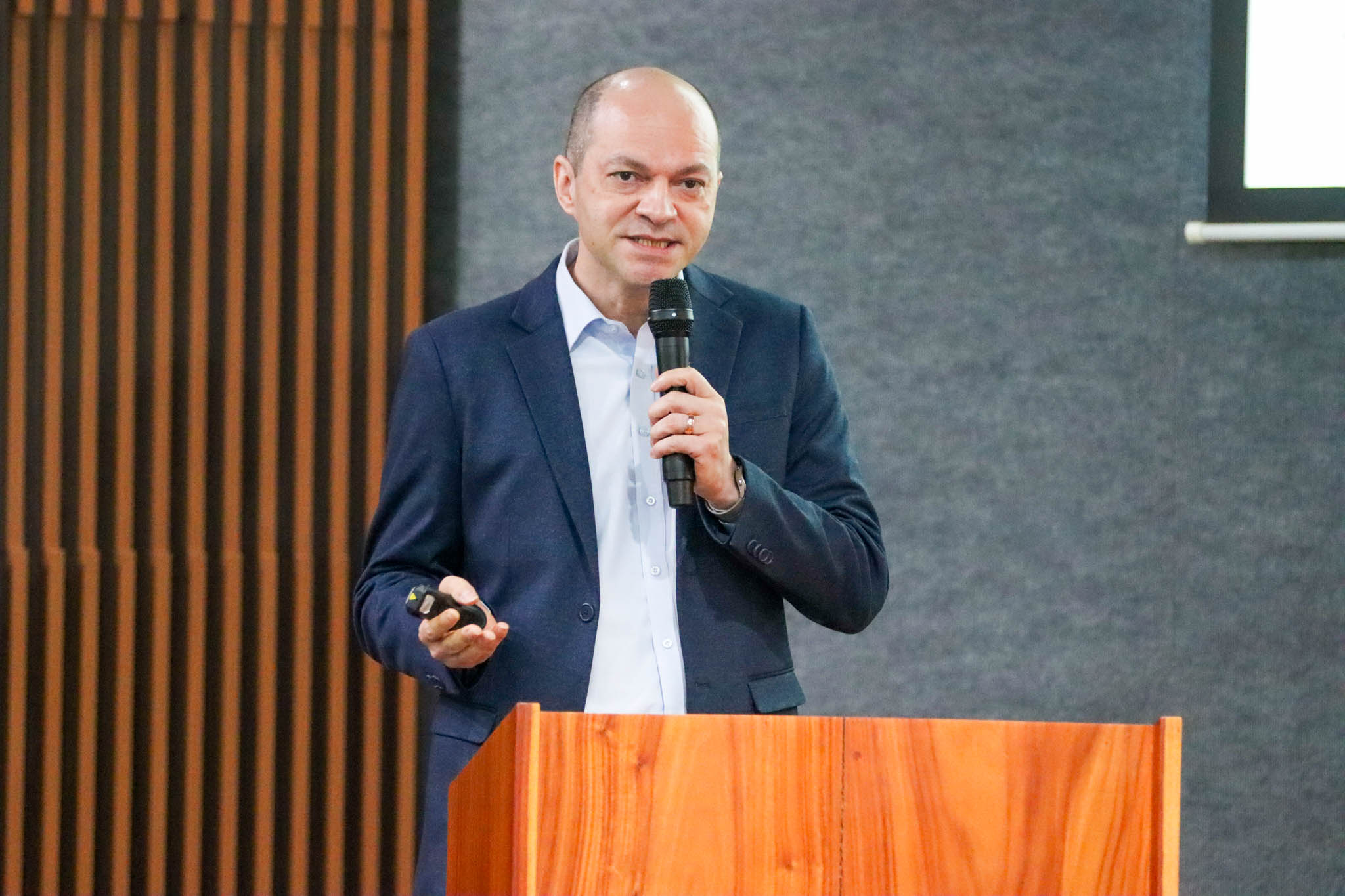 raizes-do-investimento-reune-e