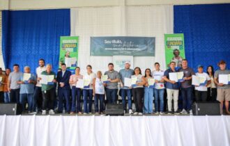 sect-entrega-100-titulos-defin
