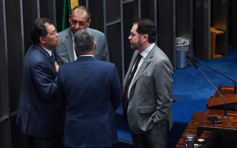 senadores-do-amazonas-votam-a-