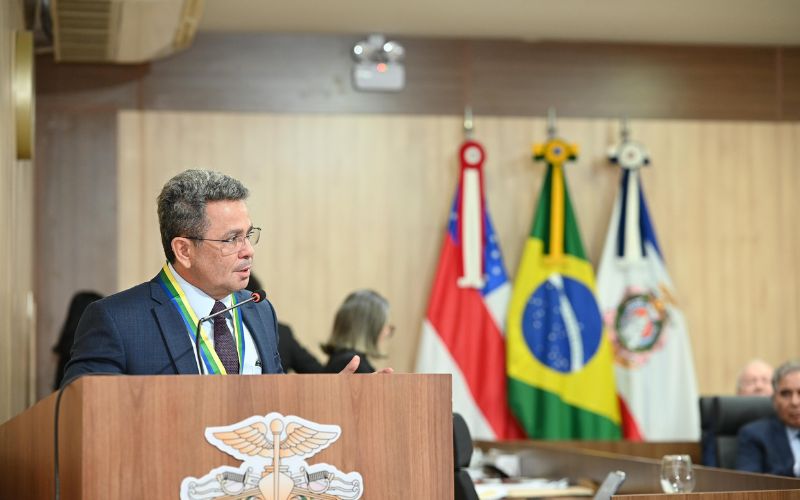 tadeu-de-souza-e-homenageado-n