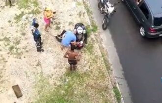 Motociclista cai de viaduto ao fugir de blitz em Manaus