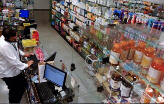 Lei sobre farmácia dentro de supermercado segue para sanção