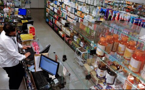 Lei sobre farmácia dentro de supermercado segue para sanção