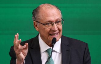 alckmin-saira-do-ministerio-em