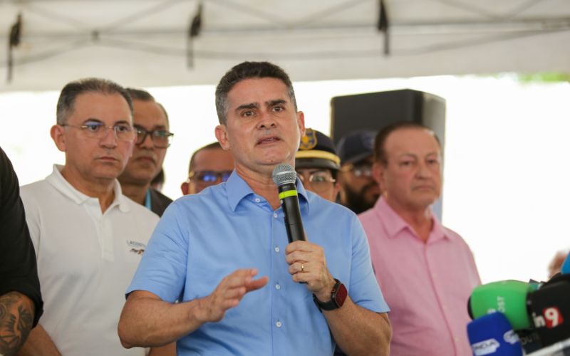 david-almeida-anuncia-saida-da