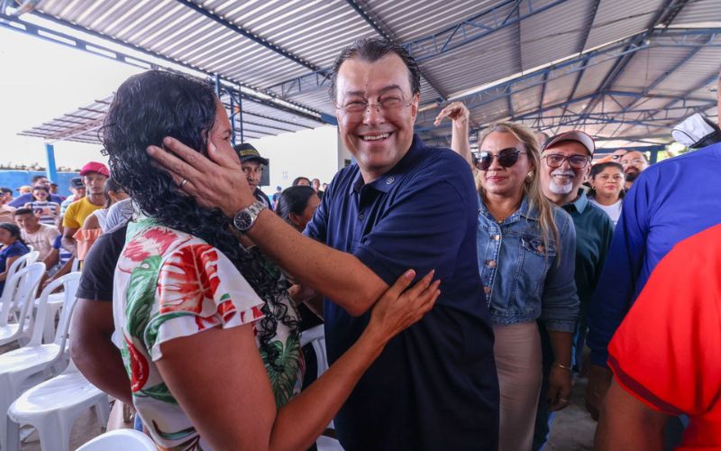 eduardo-braga-vira-fenomeno-na