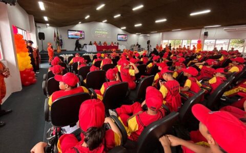 mais-de-900-bombeiros-mirins-d