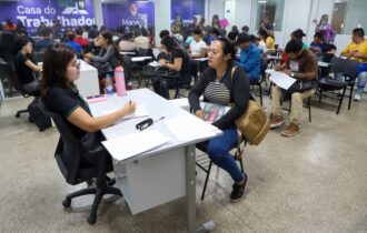 megafeirao-em-manaus-reune-emp