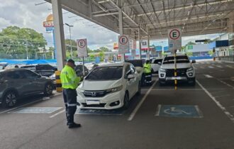 prefeitura-de-manaus-autua-30-
