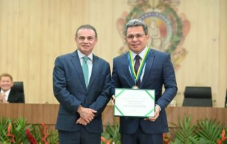 tadeu-de-souza-e-homenageado-n