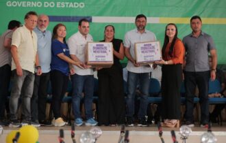 wilson-lima-entrega-cartoes-do