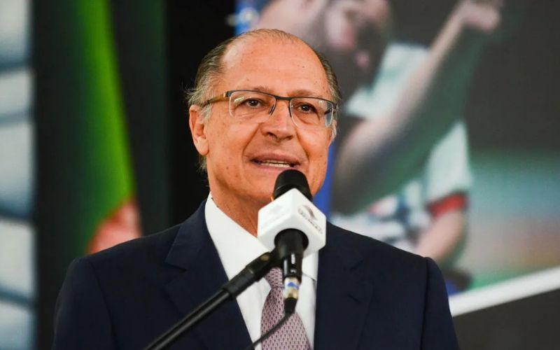 zona-franca-entra-em-alerta-co