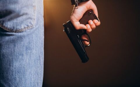 Oito crianças são mortas em tiroteio nos EUA