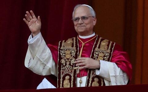 'Estamos nos tornando indiferentes à violência', alerta Papa Leão XIV