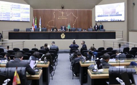 assembleia-entra-em-regime-de-
